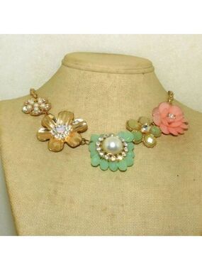 WHITE RHINESTONE RMN 22" DAUX PEARL CABOCHON FLOWERS LINK STATEMENT NECKLACE